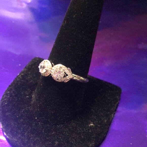 White Topaz sterling Ring - Picture 2 of 3